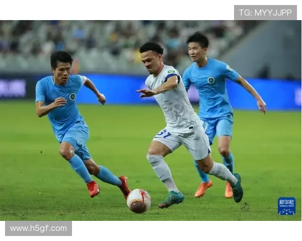 赛后分析:深圳足球队与武汉足球队在比赛中的战术意识与表现对比